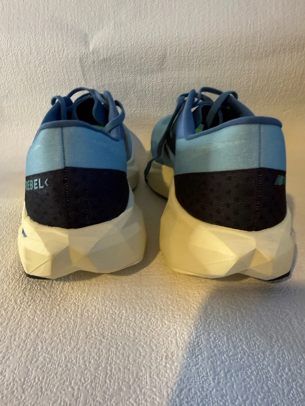 New Balance FuelCell Rebel v4 Men’s Size 15 D Blue Running Shoes MFCXCH4